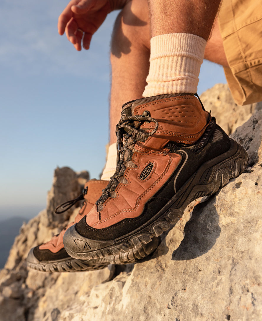 Men's Targhee IV Wide Waterproof Hiking Boot Bison/Black