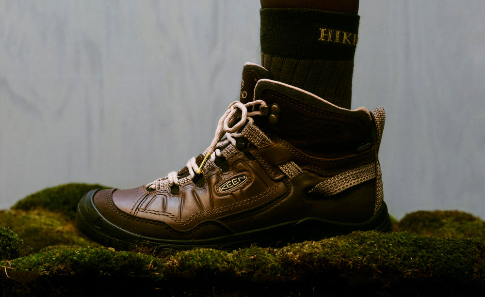 Women's Targhee IV Waterproof Hiking Boot x Hikerkind Dark Earth/Dark Earth