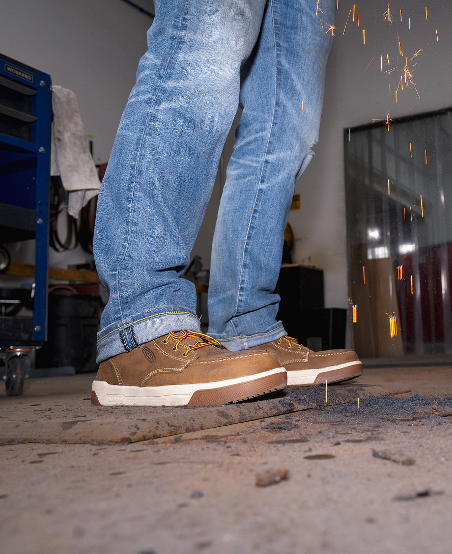 Men's Gibson Waterproof Work Boot (Carbon Toe) Cascade Brown/Gum