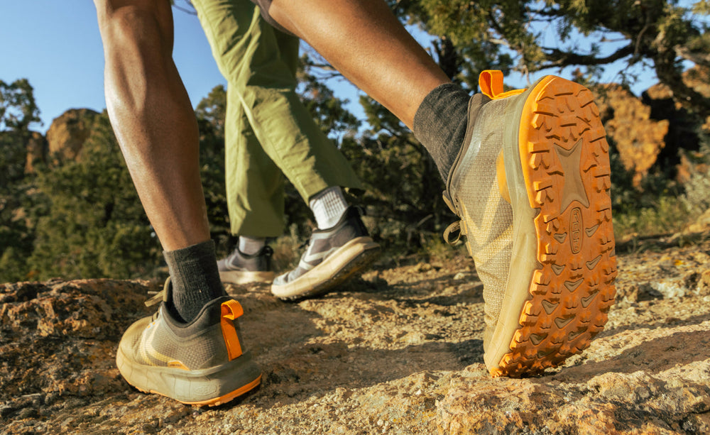 Men's 450 Dirt Waterproof Hiking Shoe Lemon Curry/Black