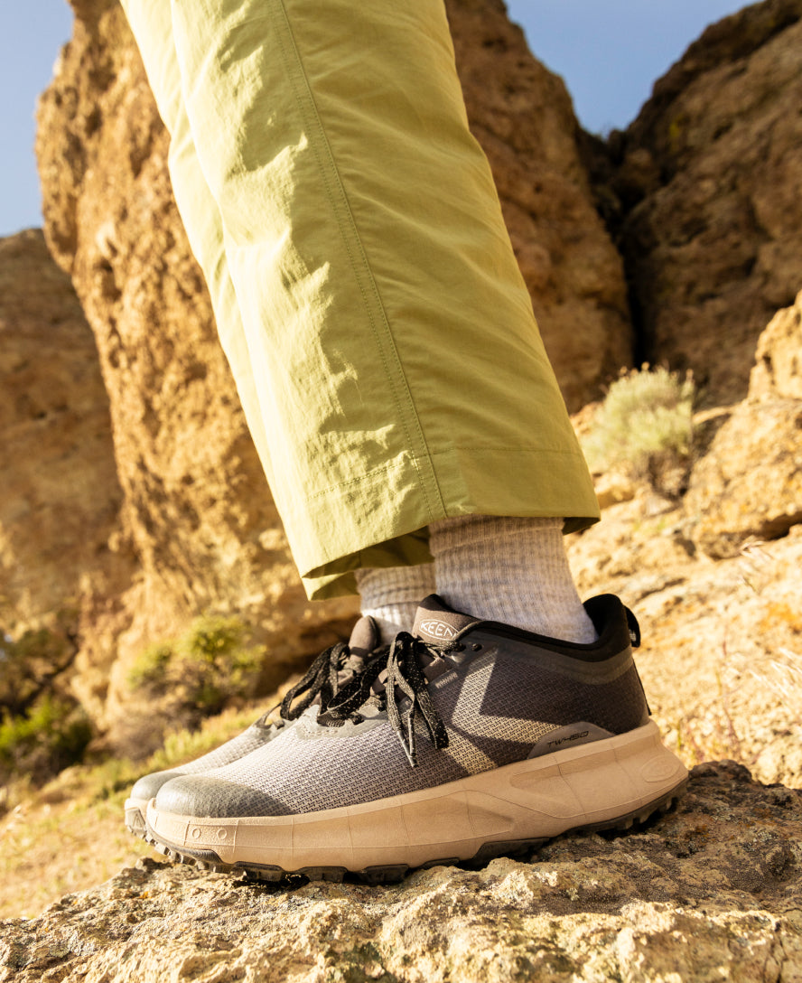 Men's 450 Dirt Waterproof Hiking Shoe Lemon Curry/Black