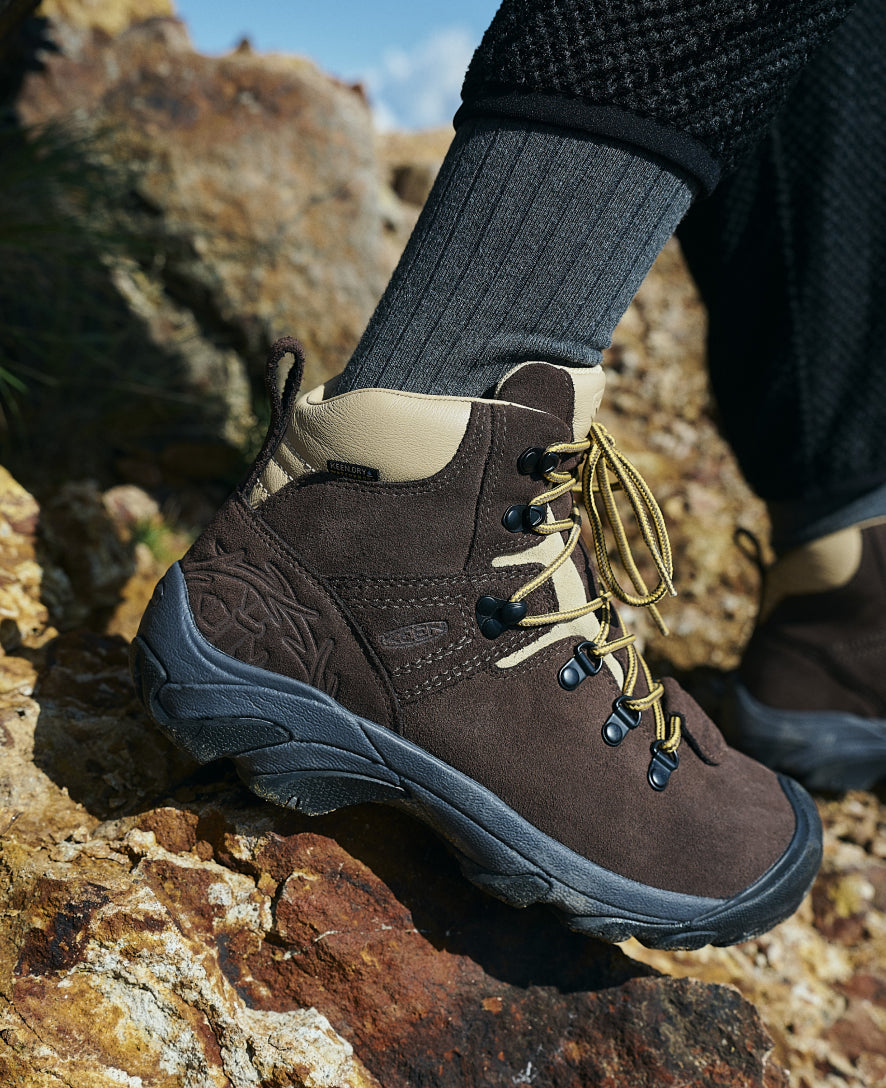 Women's Pyrenees Waterproof Hiking Boot x Mountain Research Mountain Research Brown