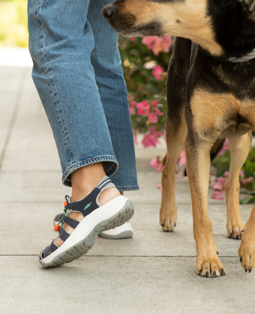 Women's Astoria West Sandal Beaujolais/Star White